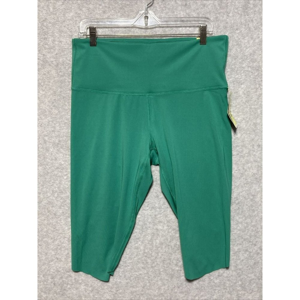 NEW Ultra High Rise Sculpt Capri Leggings XL Green All In Motion Hidden Pockets